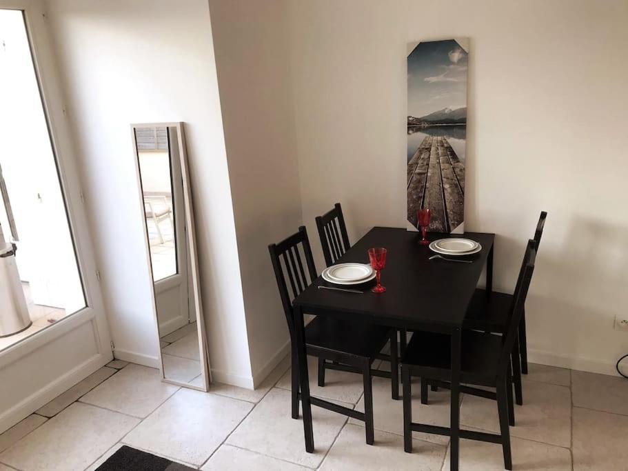 T1 Cosy Apartment Orsay Exterior photo